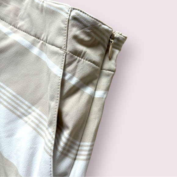 Lady Hagen, Traditional Striped Skort - Picture 2 of 6